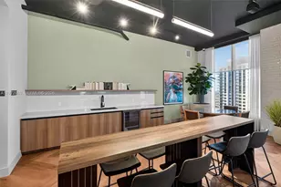 121 NE 5th St, Miami, FL 33132 - Photo 19