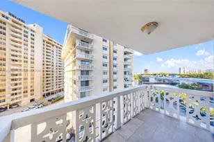 1825 S Ocean Dr, Hallandale Beach, FL 33009 - Photo 23