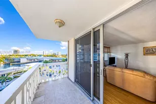 1825 S Ocean Dr, Hallandale Beach, FL 33009 - Photo 25