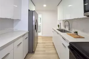 5615 SW 40th St, West Park, FL 33023 - Photo 9