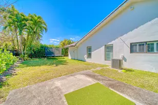 9220 SW 102nd St, Miami, FL 33176 - Photo 47