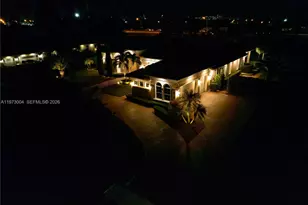 4950 E Sterling Rnch Cir, Davie, FL 33314 - Photo 13