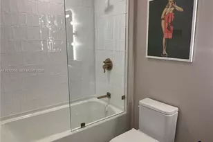 159 NE 6th St, Miami, FL 33132 - Photo 15