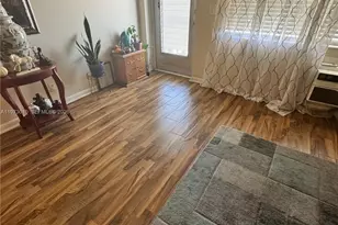 142 Northampton G, West Palm Beach, FL 33417 - Photo 3