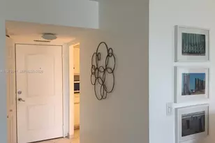 100 Bayview Dr, Sunny Isles Beach, FL 33160 - Photo 7