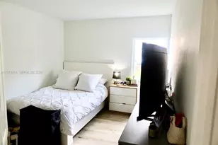 5862 NW 113th Pl, Doral, FL 33178 - Photo 15