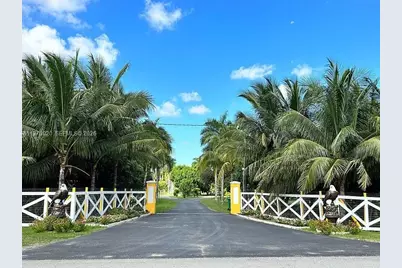 26800 SW 202nd Ave, Homestead, FL 33031 - Photo 1