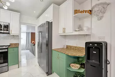 609 SW 2nd Ave, Hallandale Beach, FL 33009 - Photo 25