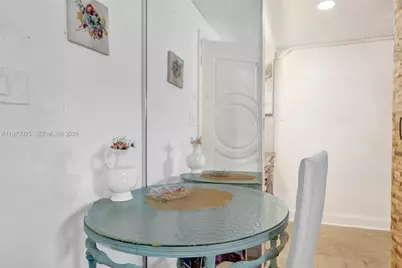 609 SW 2nd Ave, Hallandale Beach, FL 33009 - Photo 11