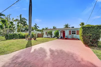 609 SW 2nd Ave, Hallandale Beach, FL 33009 - Photo 1