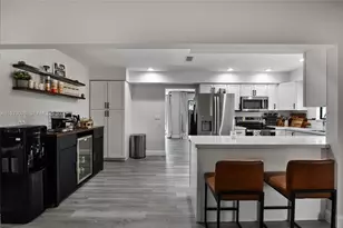 6185 Live Oak Ct, Tamarac, FL 33319 - Photo 9