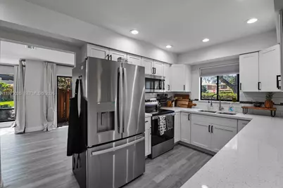 6185 Live Oak Ct #A, Tamarac, FL 33319 - Photo 11