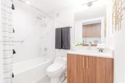 1950 W 49th St #330, Hialeah, FL 33012 - Photo 7