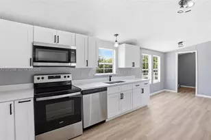 1446 Seminole Ave, Other City - In The State Of Florida, FL 33935 - Photo 17