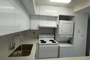 13810 SW 112th St, Miami, FL 33186 - Photo 3