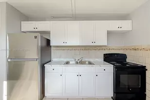 2408 NW 8th St, Pompano Beach, FL 33069 - Photo 1