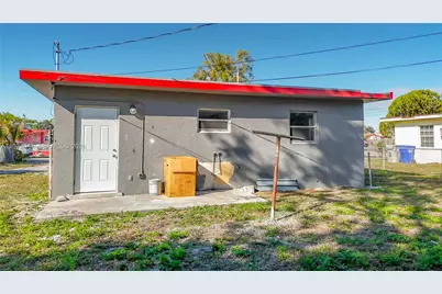 2408 NW 8th St #0, Pompano Beach, FL 33069 - Photo 21