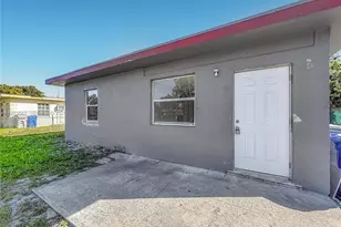 2408 NW 8th St, Pompano Beach, FL 33069 - Photo 3