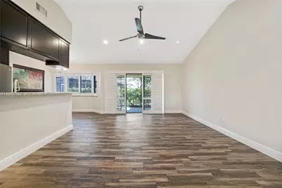 349 NW 94th Ter, Plantation, FL 33324 - Photo 15