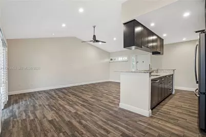 349 NW 94th Ter, Plantation, FL 33324 - Photo 19