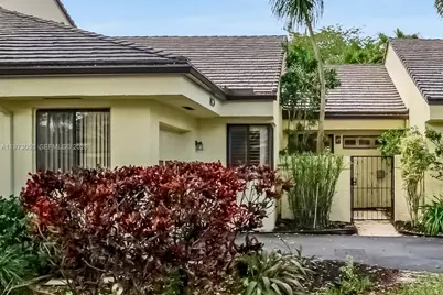 349 NW 94th Ter, Plantation, FL 33324 - Photo 23