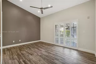 349 NW 94th Terrace, Plantation, FL 33324 - Photo 5