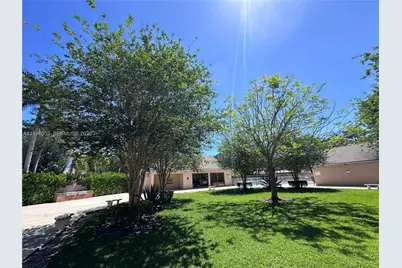 349 NW 94th Ter, Plantation, FL 33324 - Photo 29