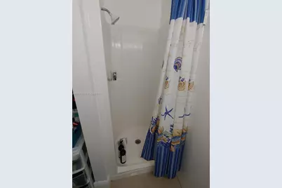 690 W Park Dr #2-204, Miami, FL 33172 - Photo 43