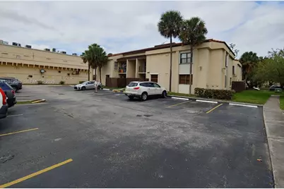 690 W Park Dr #2-204, Miami, FL 33172 - Photo 3