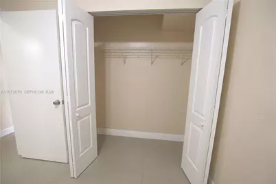 690 W Park Dr #2-204, Miami, FL 33172 - Photo 37