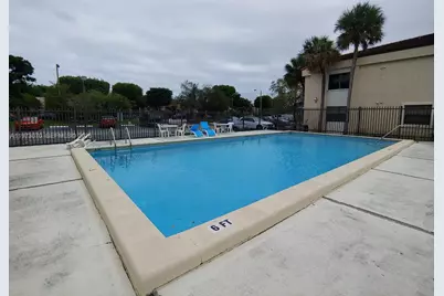 690 W Park Dr #2-204, Miami, FL 33172 - Photo 55
