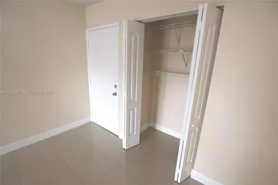 690 W Park Dr #2-204, Miami, FL 33172 - Photo 23