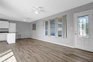 949 SE 10th Ct, Pompano Beach, FL 33060 - Photo 9