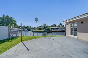 949 SE 10th Ct, Pompano Beach, FL 33060 - Photo 41