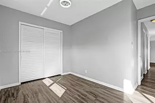 949 SE 10th Ct, Pompano Beach, FL 33060 - Photo 29