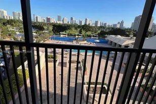 20301 W Country Club Dr, Aventura, FL 33180 - Photo 15