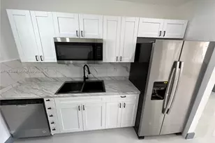 2441 NW 32nd St, Miami, FL 33142 - Photo 5