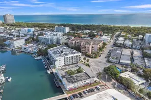 8080 Tatum Waterway Dr, Miami Beach, FL 33141 - Photo 37