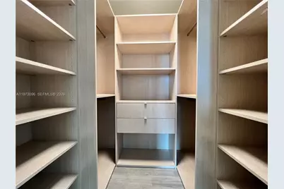 1000 Brickell Plz #1903, Miami, FL 33131 - Photo 11