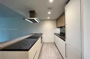 1000 Brickell Plaza, Miami, FL 33131 - Photo 3