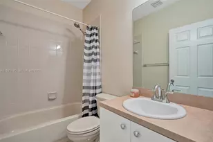 4403 Woodland Cir, Tamarac, FL 33319 - Photo 23