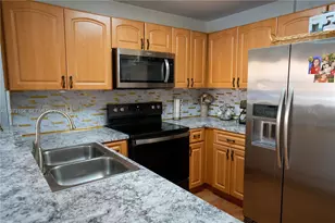 8520 NW 139th Terrace, Miami Lakes, FL 33016 - Photo 13