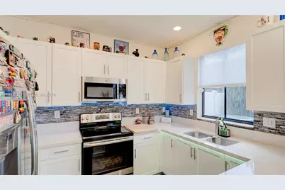 3494 W 106th Ter, Hialeah, FL 33018 - Photo 15