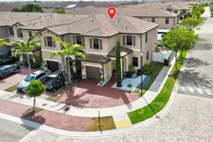 3494 W 106th Terrace, Hialeah, FL 33018 - Photo 3