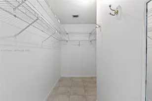 5356 Gate Lake Rd, Tamarac, FL 33319 - Photo 11