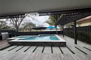 10042 SW 147th Pl, Miami, FL 33196 - Photo 15