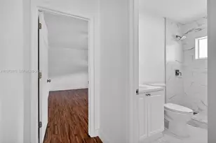 801 S Biscayne River Dr, Miami, FL 33169 - Photo 17