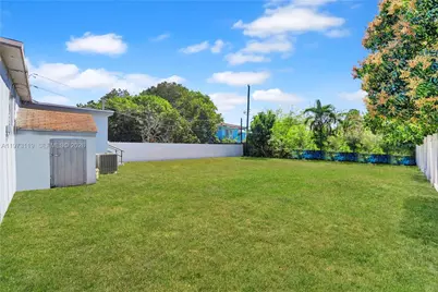 2462 Washington St, Hollywood, FL 33020 - Photo 31