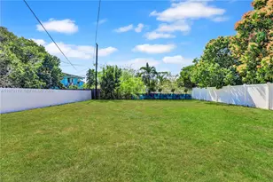 2462 Washington St, Hollywood, FL 33020 - Photo 3