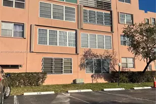 2851 Somerset Dr, Lauderdale Lakes, FL 33311 - Photo 3